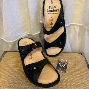 NIB Finn Comfort Catalina Sandals 38D Wide Black Shiny Patent Leather